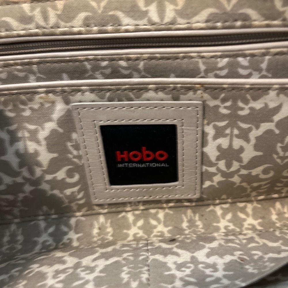 Hobo Clutch/ Leather